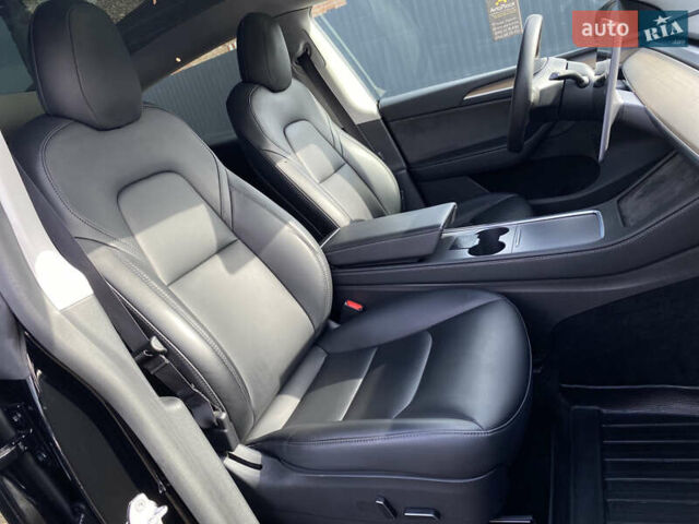 Тесла Model Y 2022 у Луцьку на Automoto.ua Чорний Тесла Model Y, об'ємом двигуна 0 л та пробігом 224 тис. км за 27500 $, фото 63 на Automoto.ua