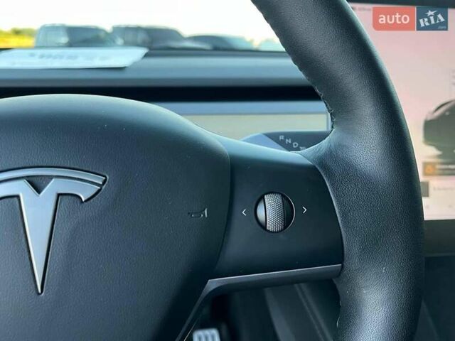 Черный Тесла Model Y, объемом двигателя 0 л и пробегом 73 тыс. км за 27890 $, фото 17 на Automoto.ua