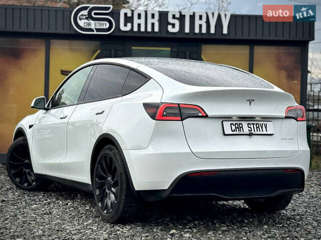 Тесла Model Y 2022 у Стрые на Automoto.ua Чорний Тесла Model Y, об'ємом двигуна 0 л та пробігом 61 тис. км за 27400 $, фото 56 на Automoto.ua