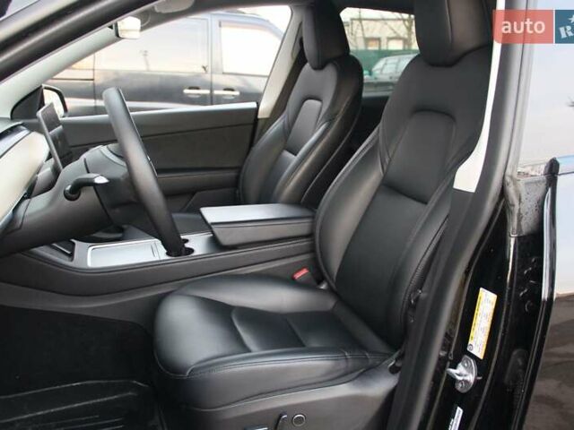 Черный Тесла Model Y, объемом двигателя 0 л и пробегом 39 тыс. км за 25900 $, фото 12 на Automoto.ua