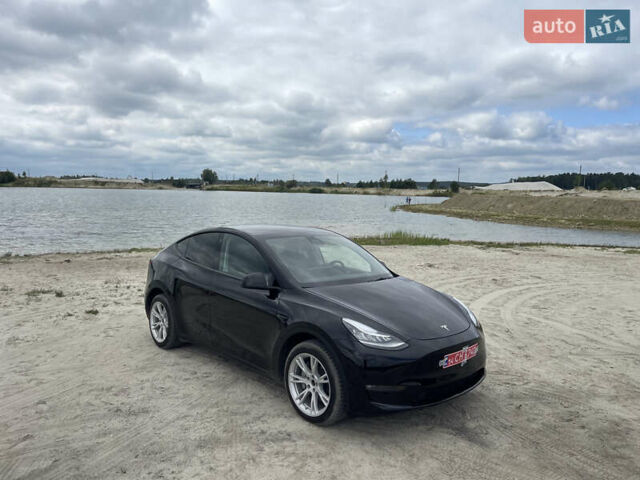Черный Тесла Model Y, объемом двигателя 0 л и пробегом 83 тыс. км за 25500 $, фото 7 на Automoto.ua