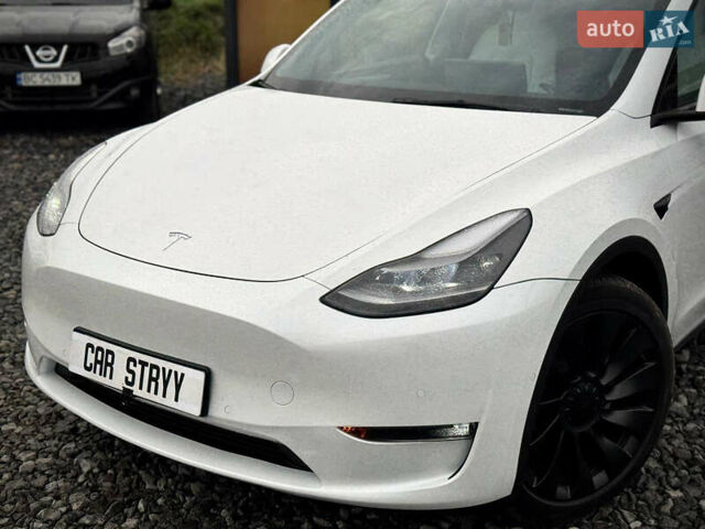 Тесла Model Y 2022 у Стрые на Automoto.ua Чорний Тесла Model Y, об'ємом двигуна 0 л та пробігом 61 тис. км за 27400 $, фото 4 на Automoto.ua