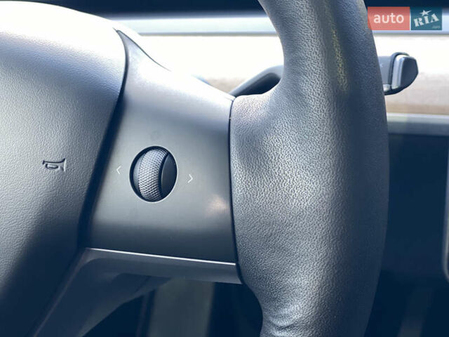 Тесла Model Y 2022 у Луцьку на Automoto.ua Чорний Тесла Model Y, об'ємом двигуна 0 л та пробігом 224 тис. км за 27500 $, фото 79 на Automoto.ua