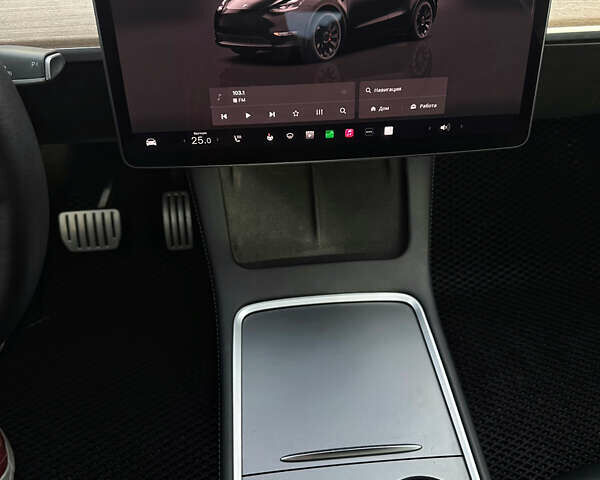 Черный Тесла Model Y, объемом двигателя 0 л и пробегом 40 тыс. км за 28500 $, фото 21 на Automoto.ua