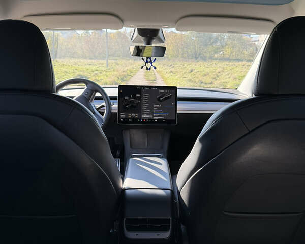Тесла Model Y 2022 в Тернополе на Automoto.ua Черный Тесла Model Y, объемом двигателя 0 л и пробегом 81 тыс. км за 25600 $, фото 13 на Automoto.ua