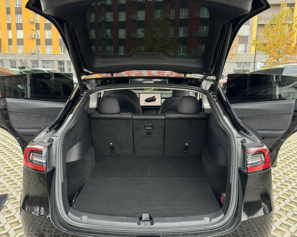 Чорний Тесла Model Y, об'ємом двигуна 0 л та пробігом 70 тис. км за 27000 $, фото 7 на Automoto.ua