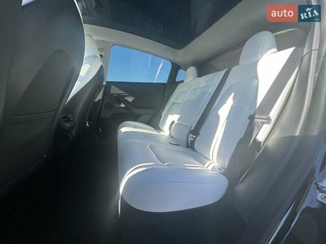 Черный Тесла Model Y, объемом двигателя 0 л и пробегом 10 тыс. км за 28999 $, фото 13 на Automoto.ua