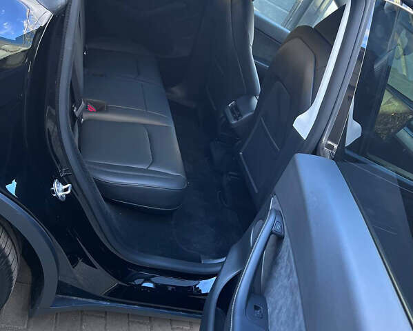 Черный Тесла Model Y, объемом двигателя 0 л и пробегом 6 тыс. км за 27900 $, фото 72 на Automoto.ua