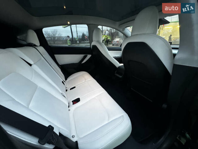 Черный Тесла Model Y, объемом двигателя 0 л и пробегом 85 тыс. км за 28000 $, фото 33 на Automoto.ua
