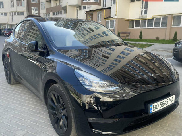 Черный Тесла Model Y, объемом двигателя 0 л и пробегом 81 тыс. км за 27700 $, фото 4 на Automoto.ua
