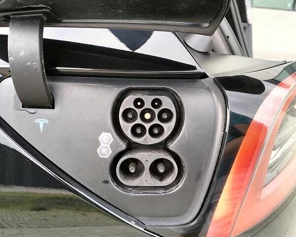 Черный Тесла Model Y, объемом двигателя 0 л и пробегом 23 тыс. км за 30500 $, фото 4 на Automoto.ua