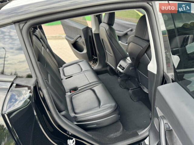 Черный Тесла Model Y, объемом двигателя 0 л и пробегом 60 тыс. км за 24500 $, фото 21 на Automoto.ua