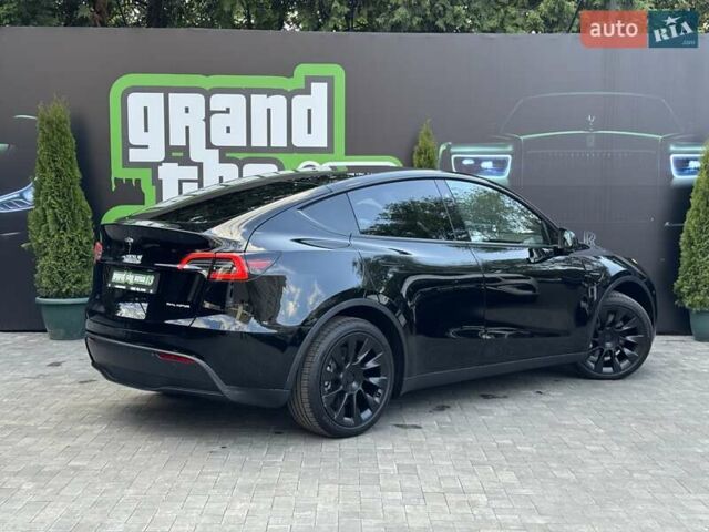 Черный Тесла Model Y, объемом двигателя 0 л и пробегом 1 тыс. км за 33900 $, фото 56 на Automoto.ua