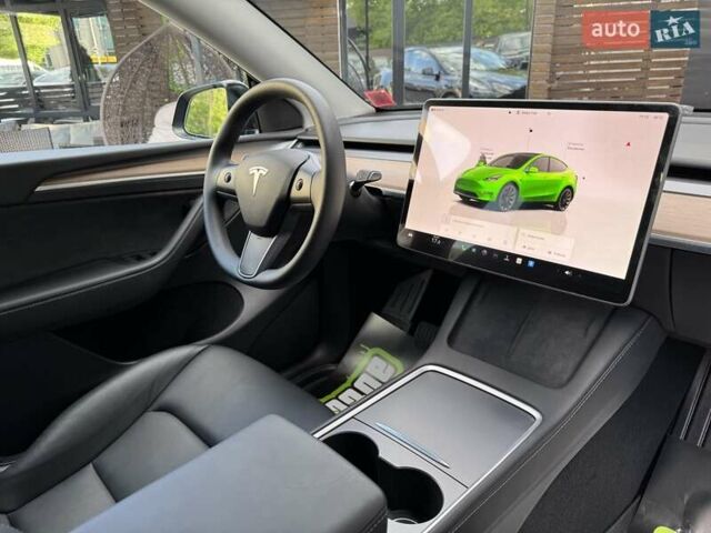 Черный Тесла Model Y, объемом двигателя 0 л и пробегом 1 тыс. км за 33900 $, фото 28 на Automoto.ua