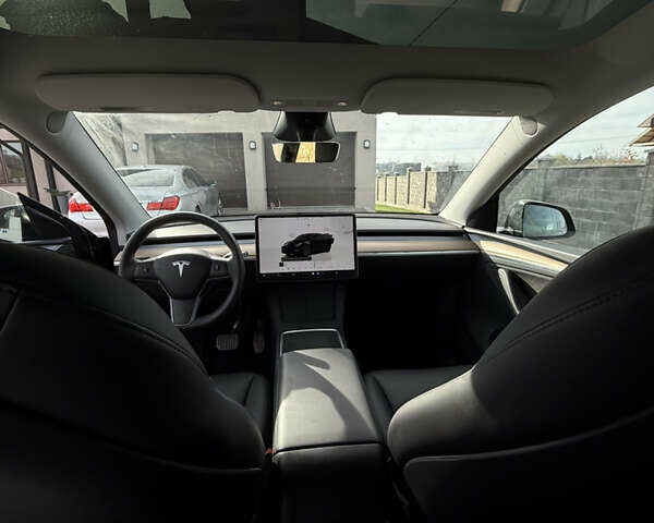 Чорний Тесла Model Y, об'ємом двигуна 0 л та пробігом 55 тис. км за 28100 $, фото 14 на Automoto.ua