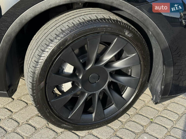 Чорний Тесла Model Y, об'ємом двигуна 0 л та пробігом 39 тис. км за 28500 $, фото 10 на Automoto.ua