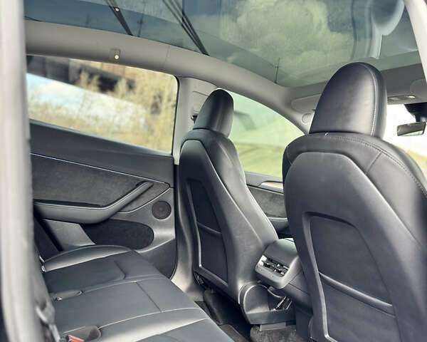 Черный Тесла Model Y, объемом двигателя 0 л и пробегом 29 тыс. км за 27077 $, фото 40 на Automoto.ua