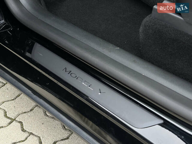 Чорний Тесла Model Y, об'ємом двигуна 0 л та пробігом 38 тис. км за 30799 $, фото 68 на Automoto.ua