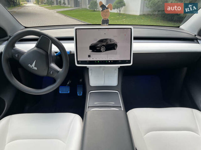 Черный Тесла Model Y, объемом двигателя 0 л и пробегом 32 тыс. км за 33700 $, фото 24 на Automoto.ua