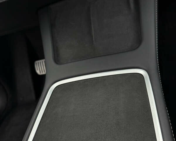 Чорний Тесла Model Y, об'ємом двигуна 0 л та пробігом 55 тис. км за 28100 $, фото 18 на Automoto.ua