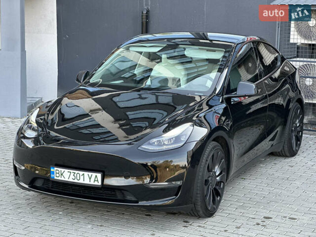 Тесла Model Y 2023 в Ровно на Automoto.ua Черный Тесла Model Y, объемом двигателя 0 л и пробегом 13 тыс. км за 28900 $, фото 6 на Automoto.ua