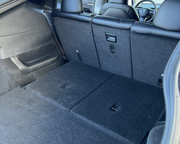 Черный Тесла Model Y, объемом двигателя 0 л и пробегом 123 тыс. км за 26400 $, фото 30 на Automoto.ua