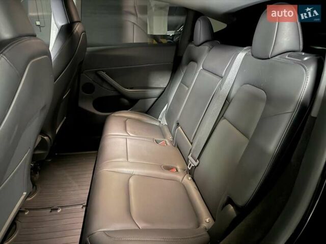 Чорний Тесла Model Y, об'ємом двигуна 0 л та пробігом 39 тис. км за 27500 $, фото 25 на Automoto.ua