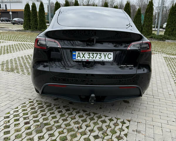 Черный Тесла Model Y, объемом двигателя 0 л и пробегом 80 тыс. км за 28000 $, фото 1 на Automoto.ua