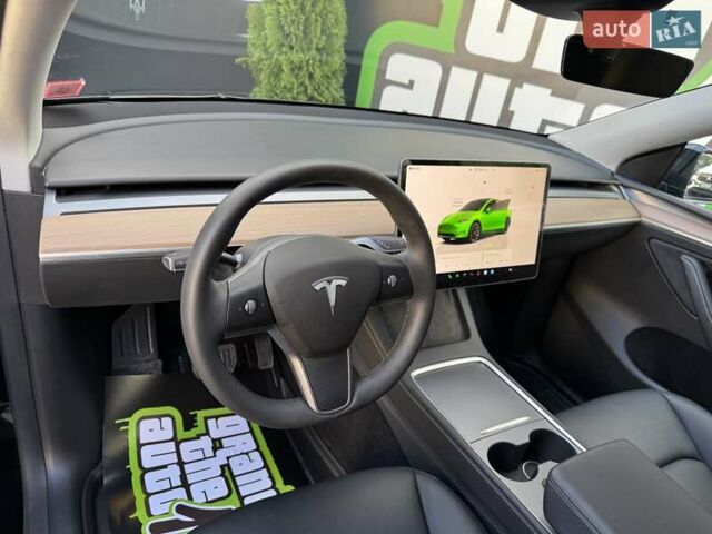Черный Тесла Model Y, объемом двигателя 0 л и пробегом 1 тыс. км за 33900 $, фото 17 на Automoto.ua
