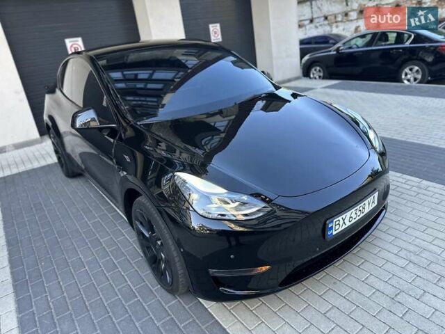 Черный Тесла Model Y, объемом двигателя 0 л и пробегом 65 тыс. км за 25555 $, фото 7 на Automoto.ua