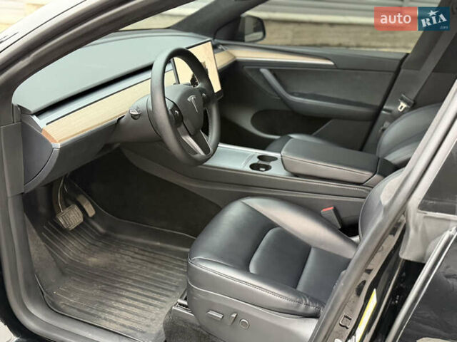 Чорний Тесла Model Y, об'ємом двигуна 0 л та пробігом 31 тис. км за 29700 $, фото 5 на Automoto.ua