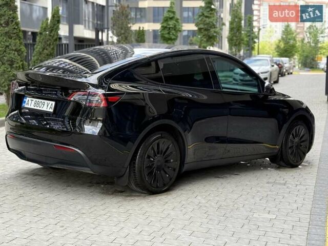 Черный Тесла Model Y, объемом двигателя 0 л и пробегом 28 тыс. км за 28990 $, фото 10 на Automoto.ua