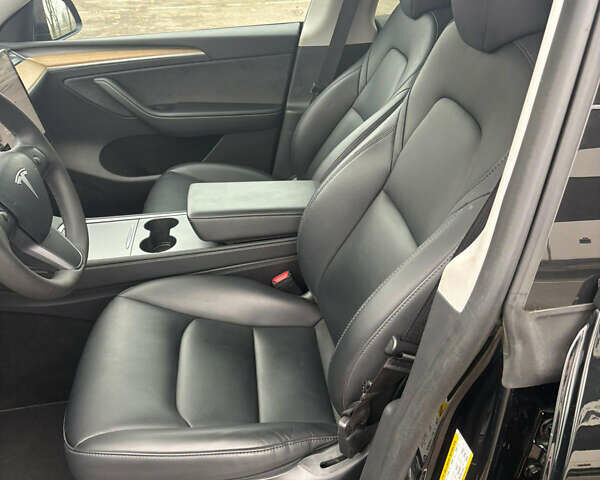 Черный Тесла Model Y, объемом двигателя 0 л и пробегом 35 тыс. км за 21300 $, фото 20 на Automoto.ua