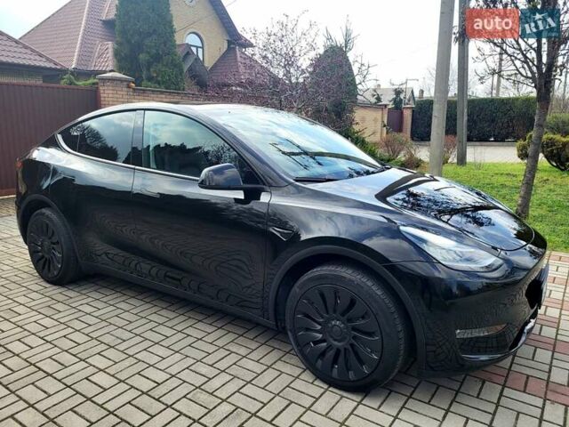 Черный Тесла Model Y, объемом двигателя 0 л и пробегом 34 тыс. км за 25000 $, фото 4 на Automoto.ua