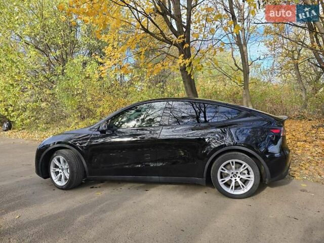 Черный Тесла Model Y, объемом двигателя 0 л и пробегом 37 тыс. км за 30800 $, фото 2 на Automoto.ua