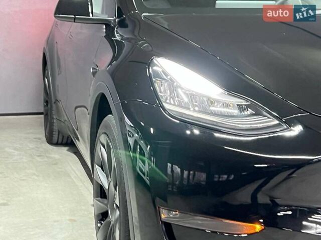 Черный Тесла Model Y, объемом двигателя 0 л и пробегом 5 тыс. км за 32000 $, фото 3 на Automoto.ua