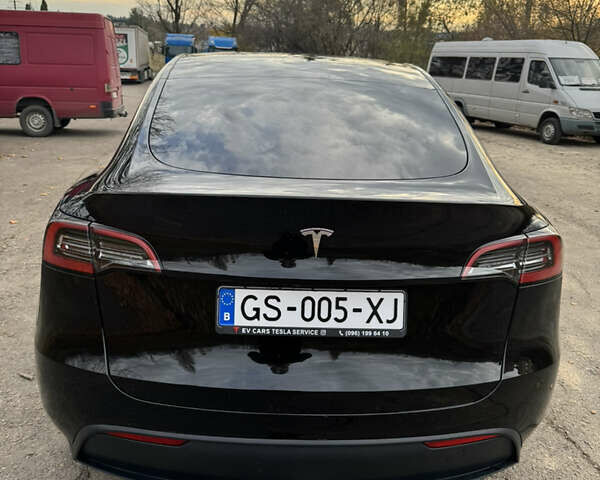 Черный Тесла Model Y, объемом двигателя 0 л и пробегом 16 тыс. км за 27000 $, фото 8 на Automoto.ua