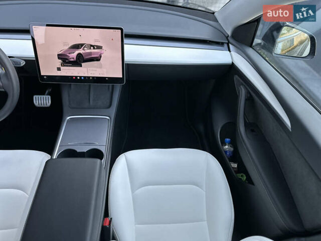 Тесла Model Y 2023 в Ровно на Automoto.ua Черный Тесла Model Y, объемом двигателя 0 л и пробегом 13 тыс. км за 28900 $, фото 18 на Automoto.ua