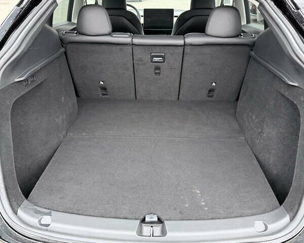 Черный Тесла Model Y, объемом двигателя 0 л и пробегом 84 тыс. км за 25900 $, фото 31 на Automoto.ua