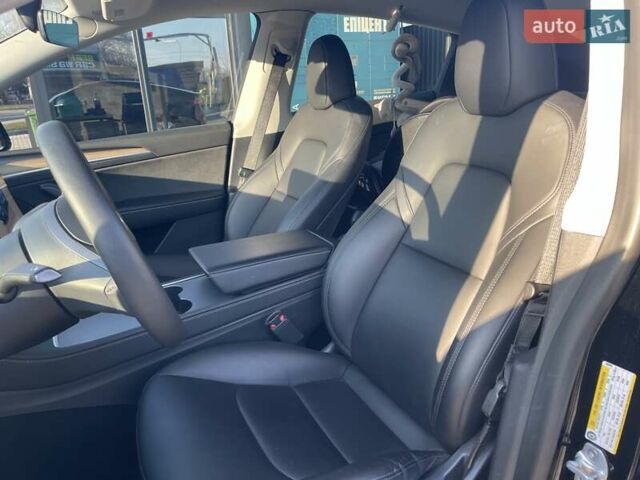 Черный Тесла Model Y, объемом двигателя 0 л и пробегом 33 тыс. км за 30500 $, фото 7 на Automoto.ua