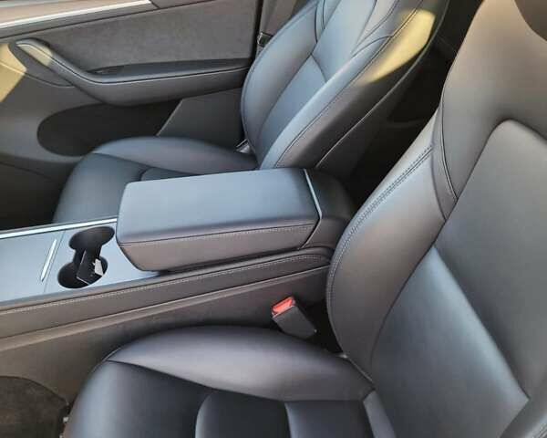 Черный Тесла Model Y, объемом двигателя 0 л и пробегом 57 тыс. км за 23600 $, фото 16 на Automoto.ua