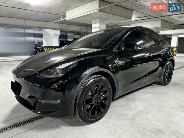 Черный Тесла Model Y, объемом двигателя 0 л и пробегом 39 тыс. км за 29500 $, фото 2 на Automoto.ua