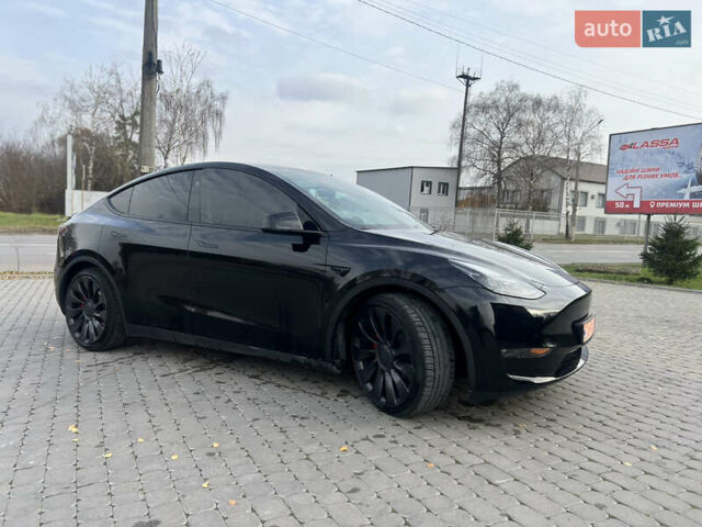 Черный Тесла Model Y, объемом двигателя 0 л и пробегом 25 тыс. км за 31500 $, фото 2 на Automoto.ua