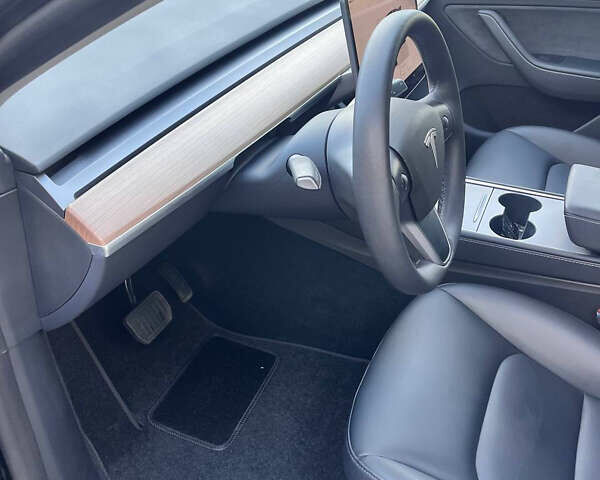 Черный Тесла Model Y, объемом двигателя 0 л и пробегом 35 тыс. км за 26500 $, фото 10 на Automoto.ua