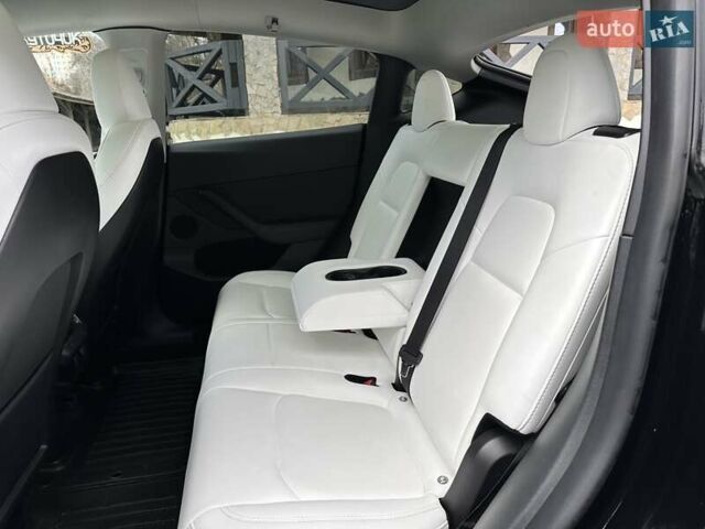 Чорний Тесла Model Y, об'ємом двигуна 0 л та пробігом 99 тис. км за 22999 $, фото 21 на Automoto.ua
