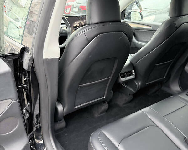 Черный Тесла Model Y, объемом двигателя 0 л и пробегом 84 тыс. км за 25900 $, фото 29 на Automoto.ua