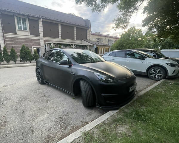 Чорний Тесла Model Y, об'ємом двигуна 0 л та пробігом 42 тис. км за 33900 $, фото 1 на Automoto.ua