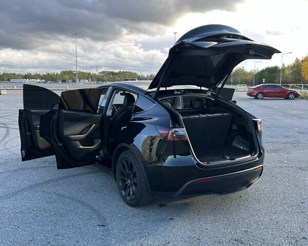 Черный Тесла Model Y, объемом двигателя 0 л и пробегом 123 тыс. км за 26400 $, фото 41 на Automoto.ua