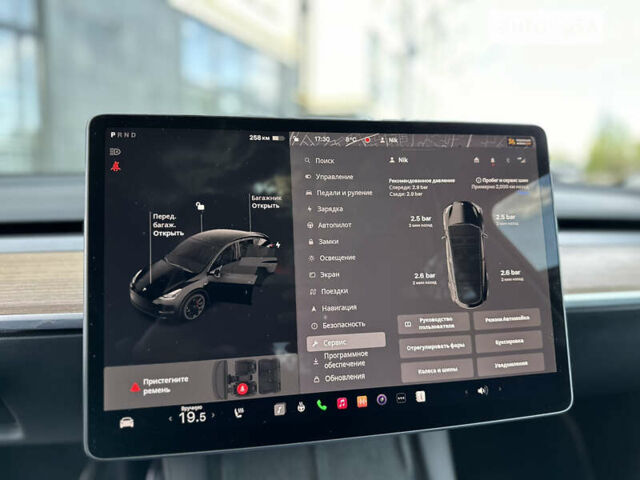 Черный Тесла Model Y, объемом двигателя 0 л и пробегом 2 тыс. км за 40990 $, фото 48 на Automoto.ua