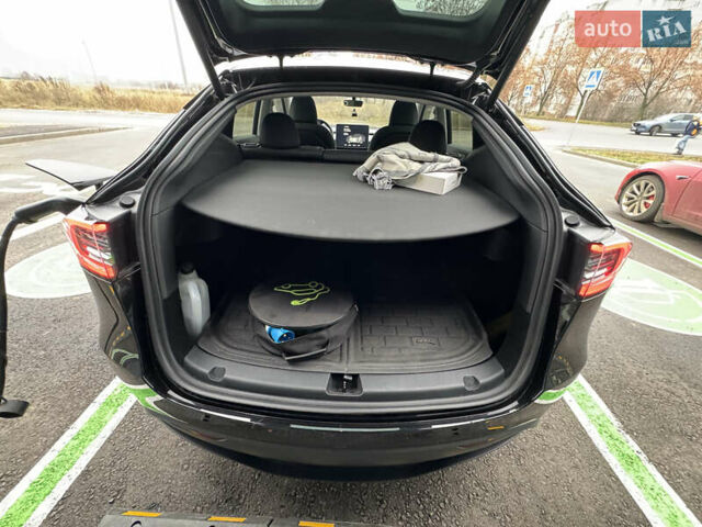 Черный Тесла Model Y, объемом двигателя 0 л и пробегом 35 тыс. км за 38000 $, фото 4 на Automoto.ua